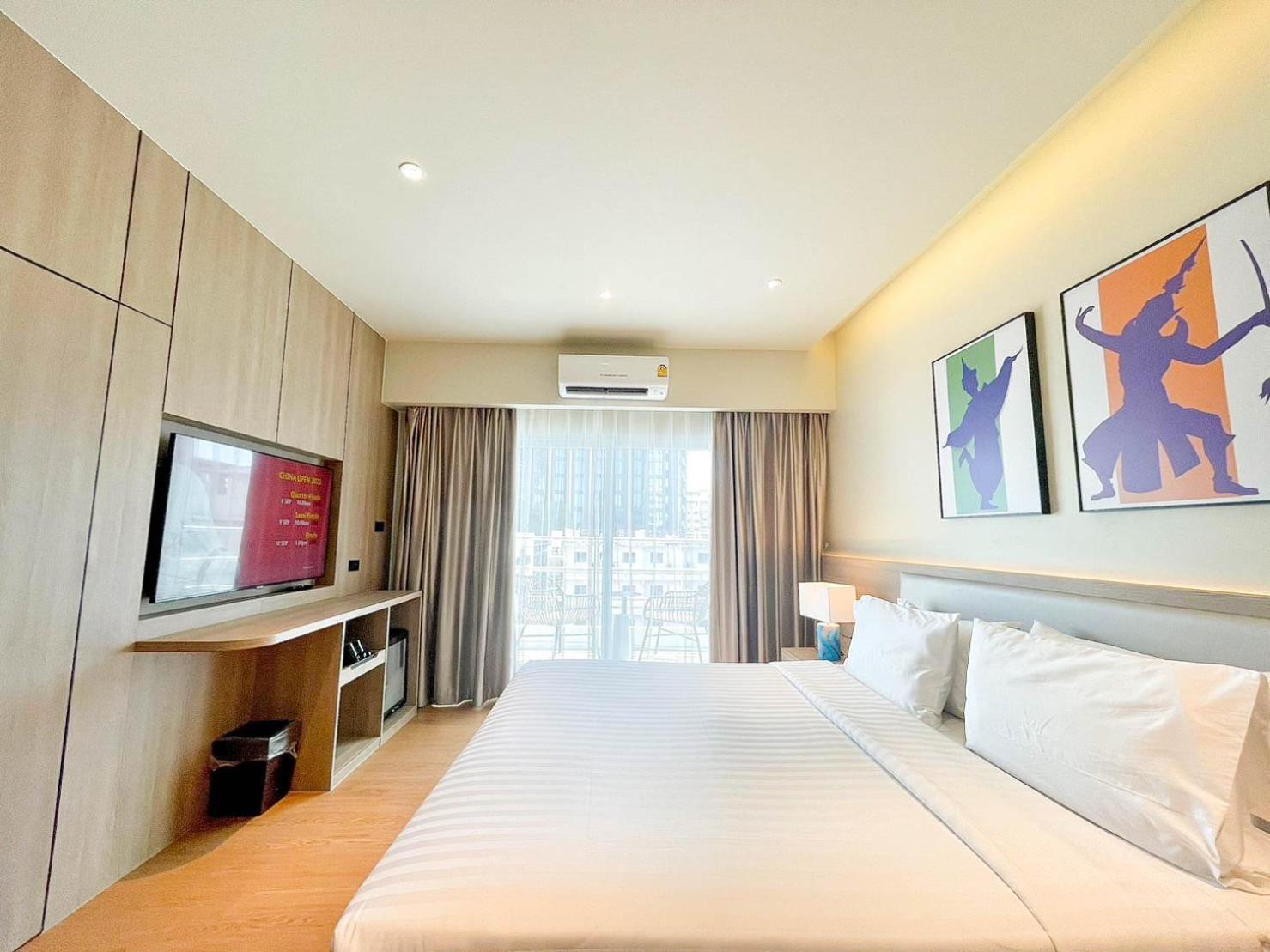 The One Bay Breeze Hotel Pattaya Exterior photo