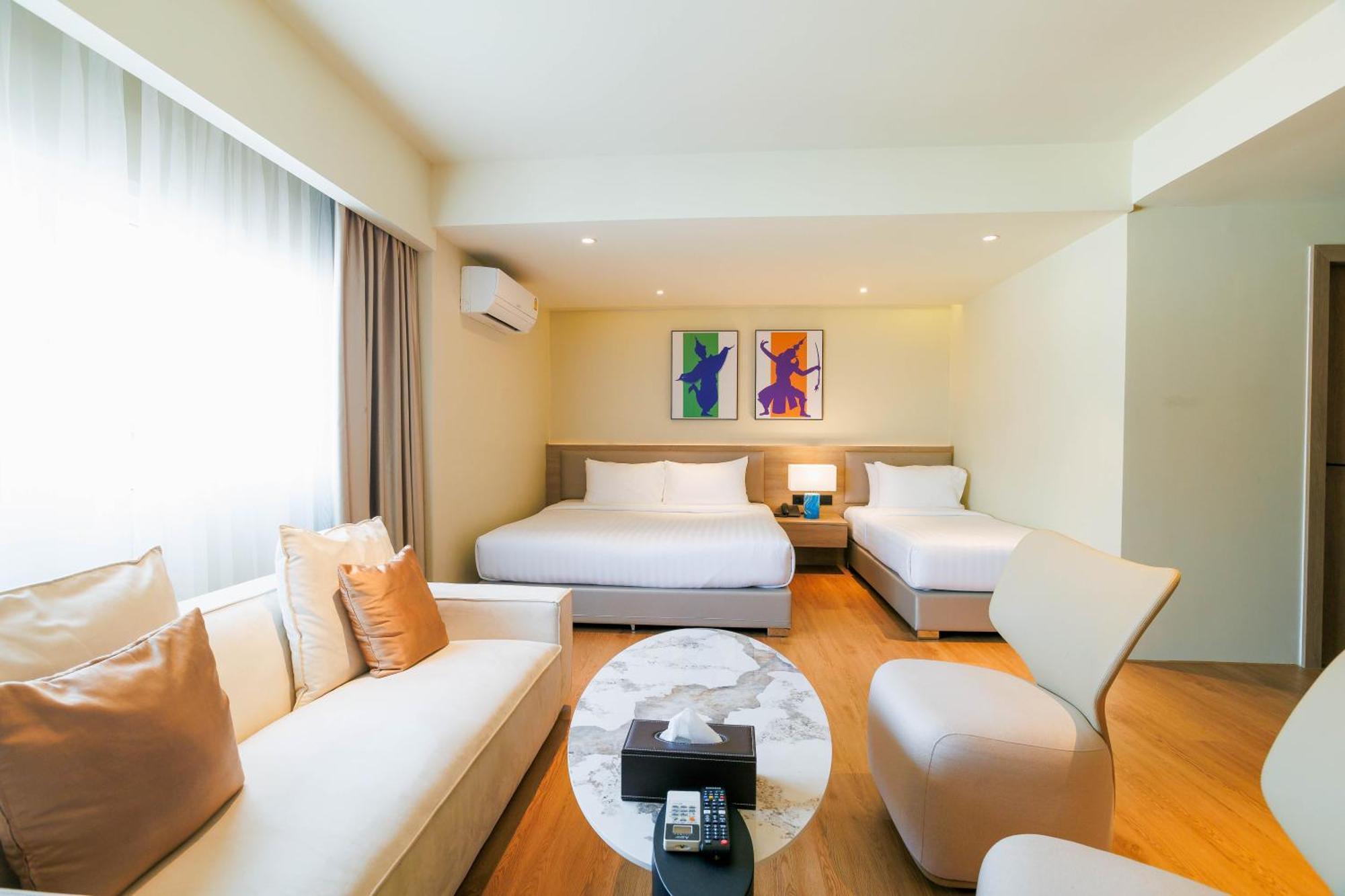 The One Bay Breeze Hotel Pattaya Exterior photo