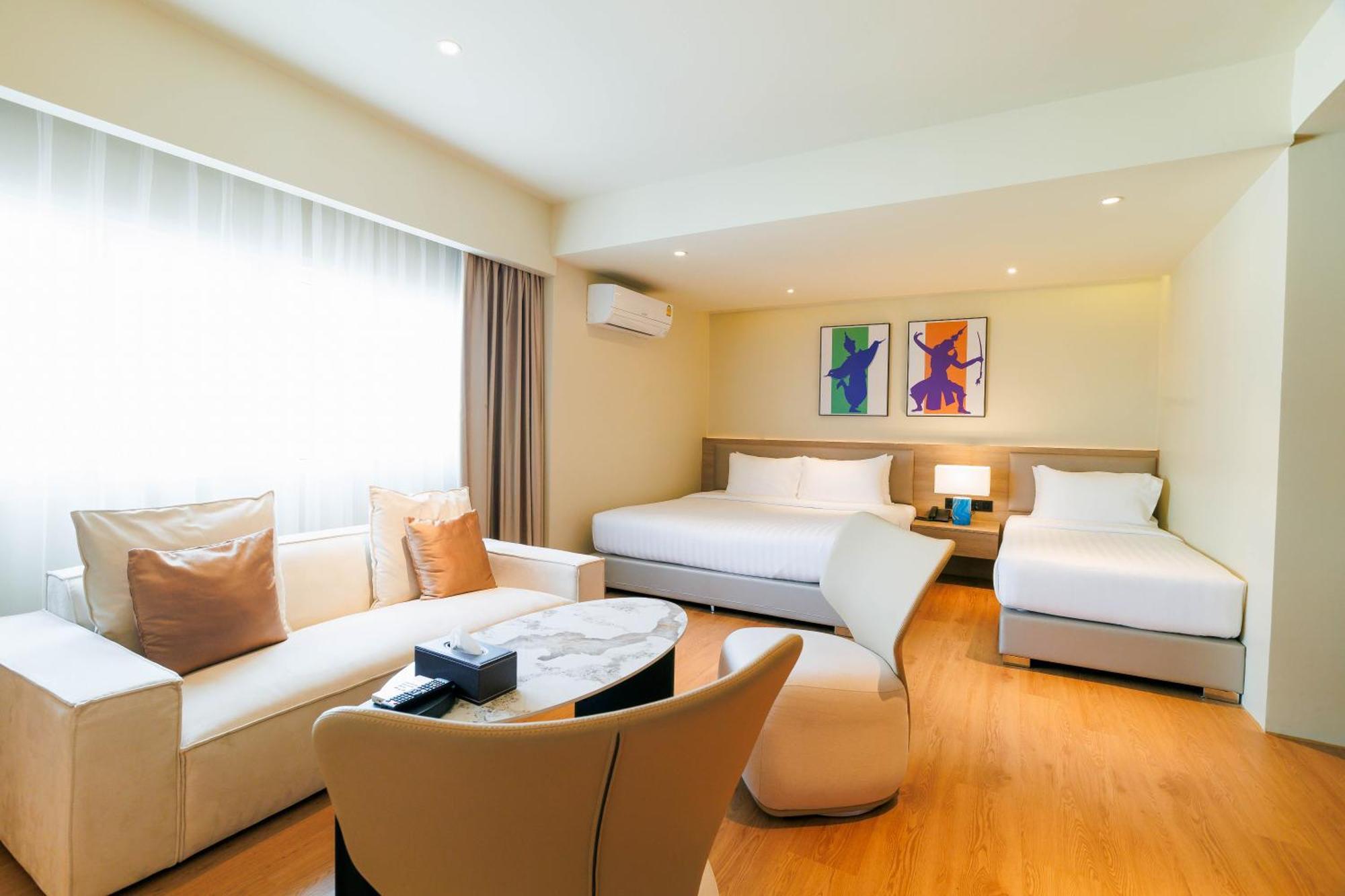The One Bay Breeze Hotel Pattaya Exterior photo